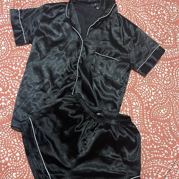 Black night suit - Picture 1 of 2